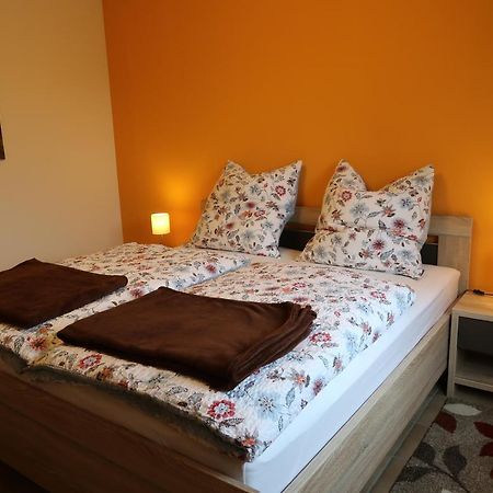 Ferienwohnung Neuborner-Hof 안데르나흐 외부 사진